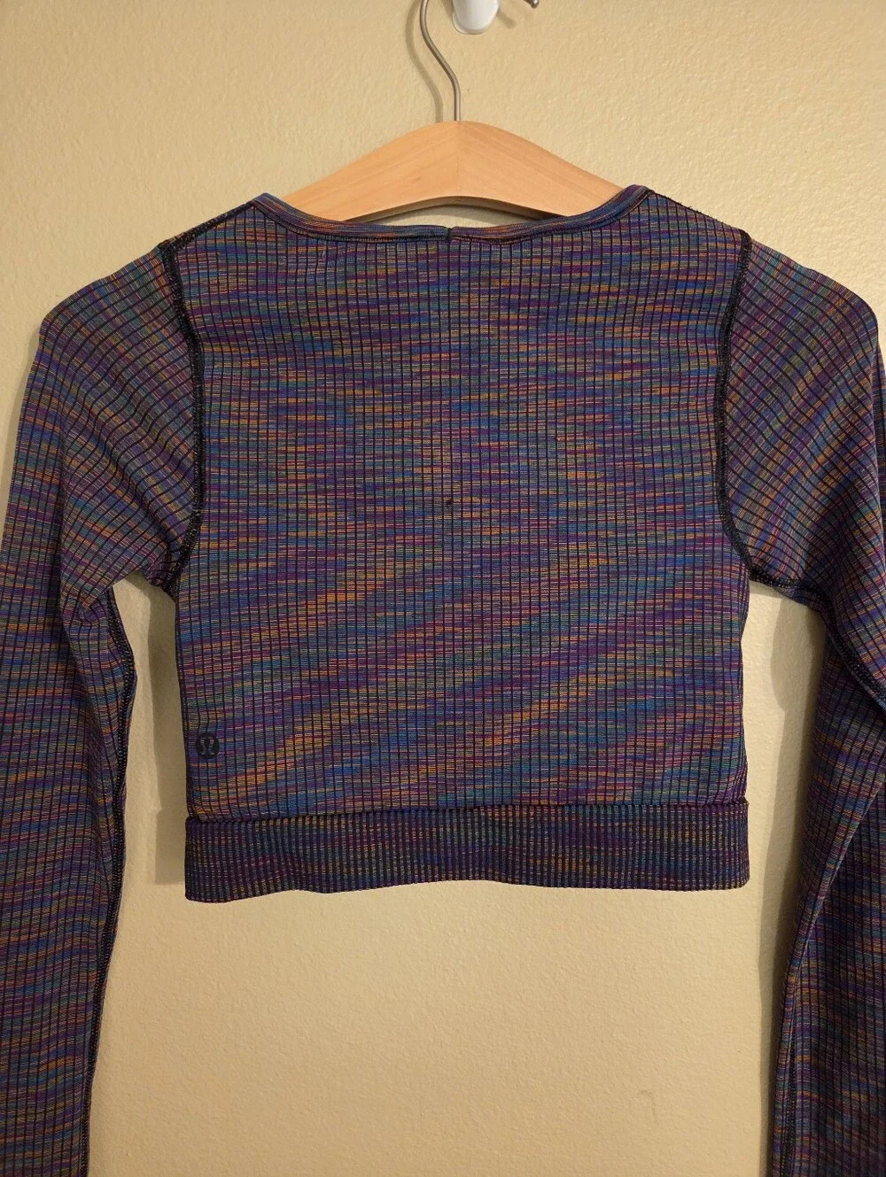 LULULEMON Ebb To Street Seamless Long Sleeve‎ Crop Top Rainbow Multi/Black SZ 4